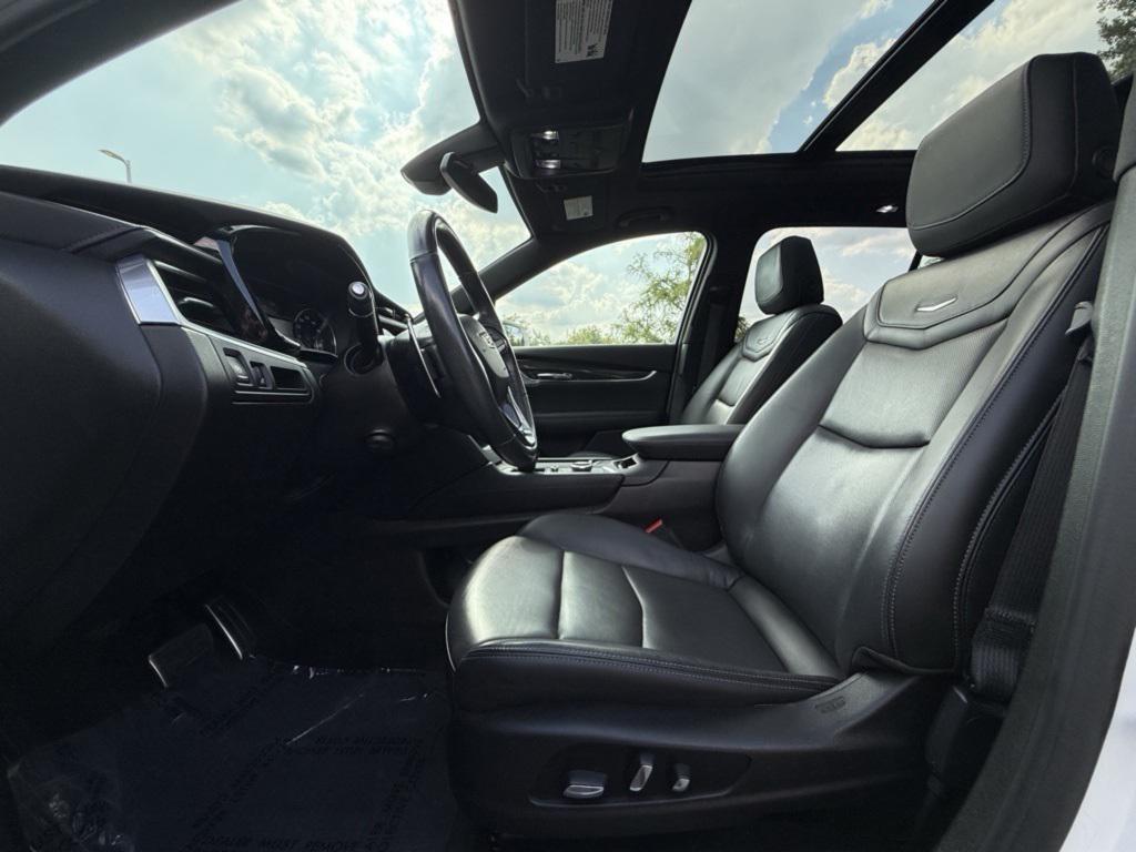 used 2020 Cadillac XT6 car, priced at $32,699