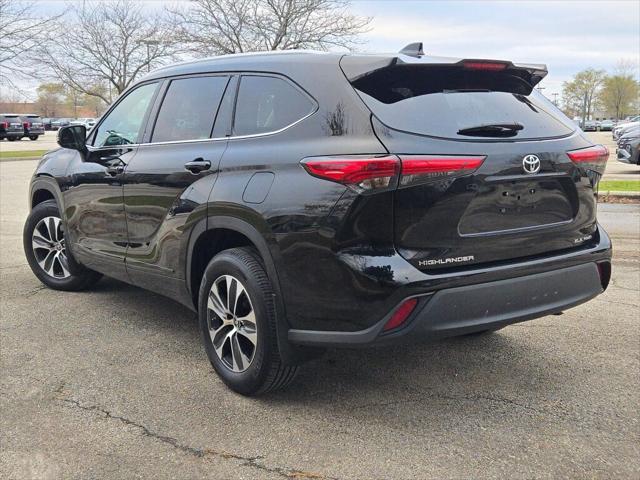 used 2022 Toyota Highlander car, priced at $34,750