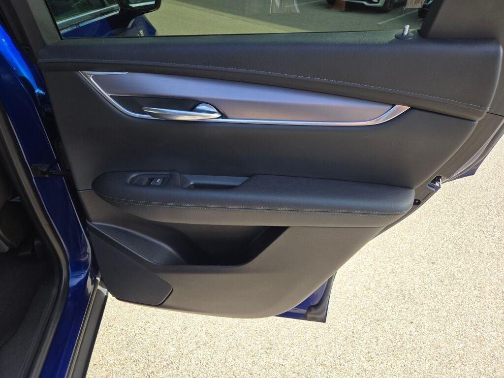 used 2023 Cadillac XT5 car, priced at $27,599