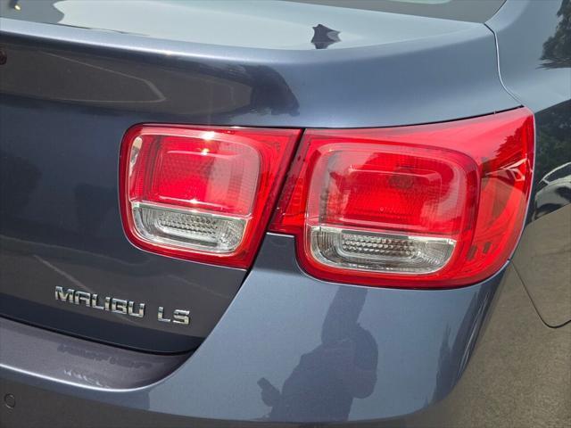 used 2015 Chevrolet Malibu car, priced at $9,259