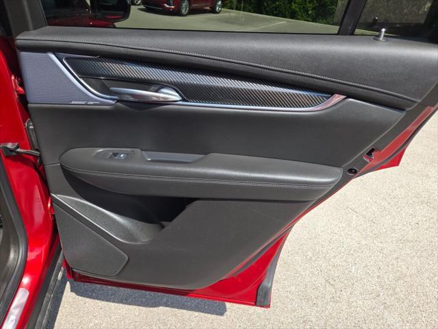 used 2023 Cadillac XT6 car, priced at $41,169