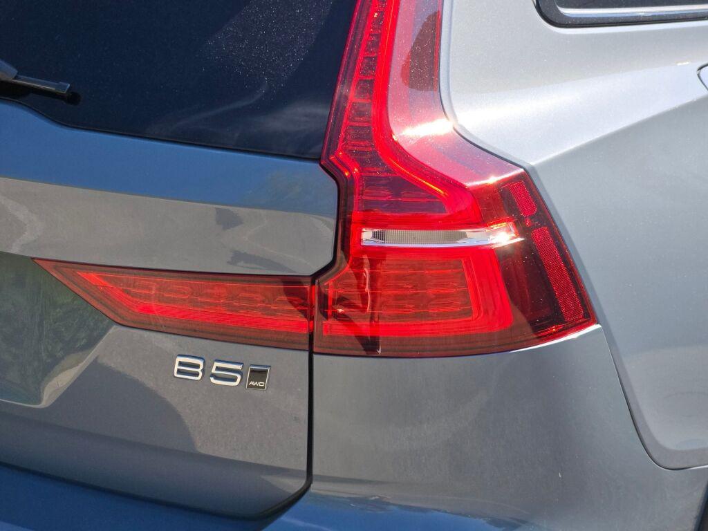 used 2024 Volvo V60 Cross Country car, priced at $37,999