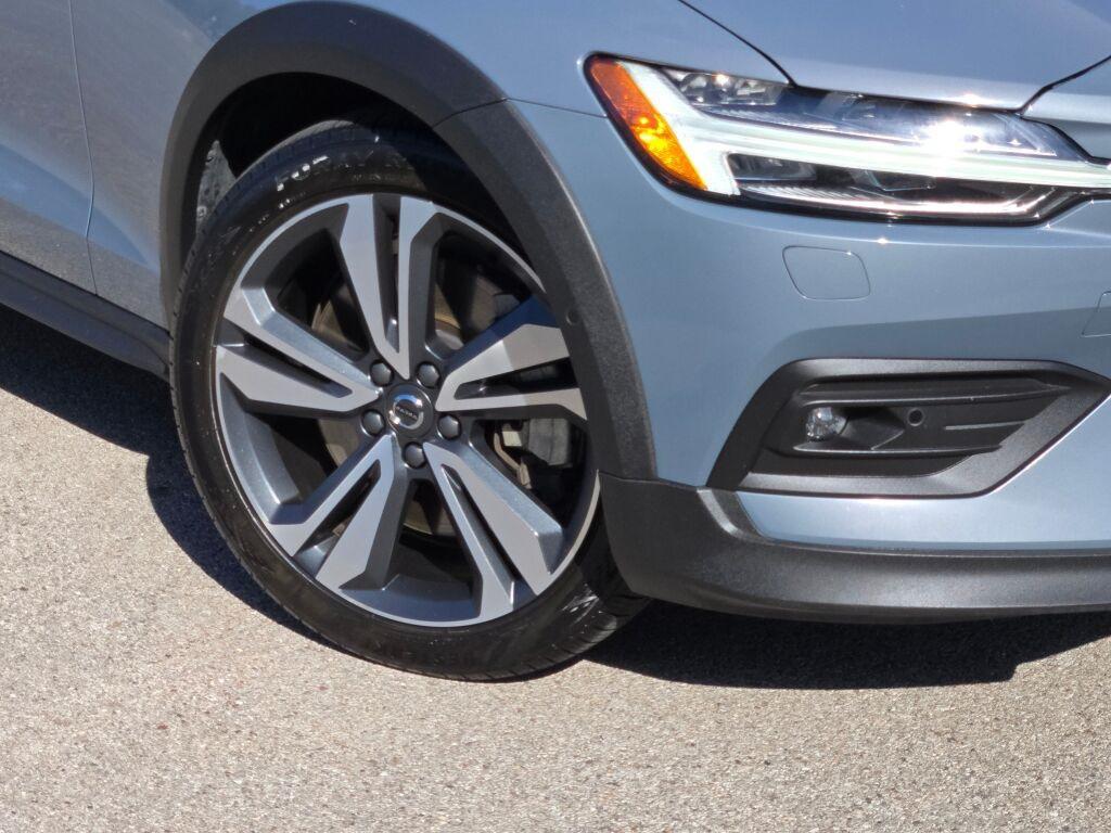 used 2024 Volvo V60 Cross Country car, priced at $37,999