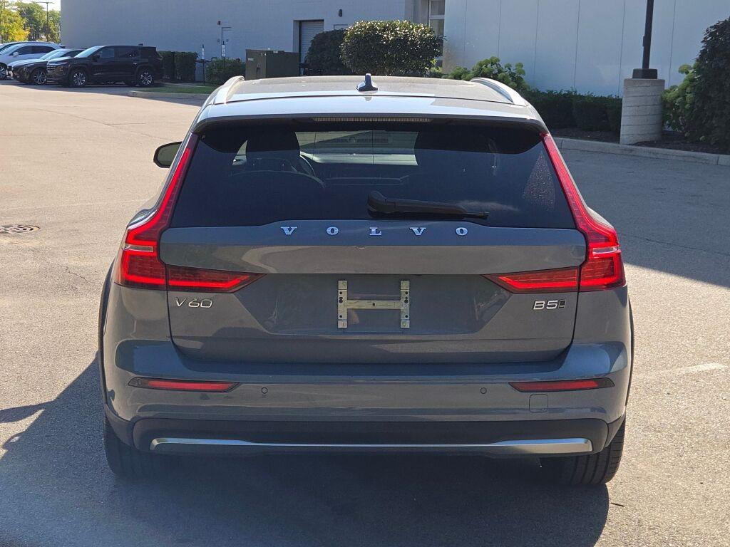 used 2024 Volvo V60 Cross Country car, priced at $37,999
