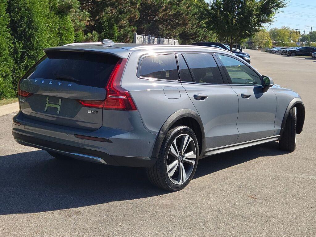 used 2024 Volvo V60 Cross Country car, priced at $37,999