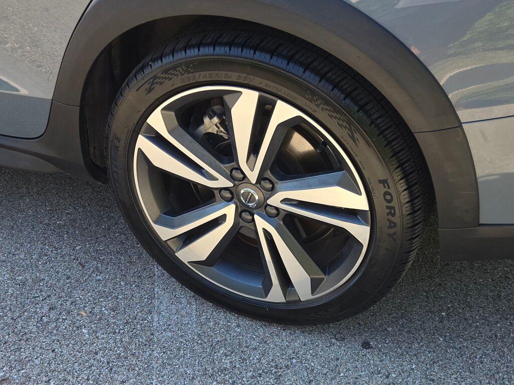 used 2024 Volvo V60 Cross Country car, priced at $37,999