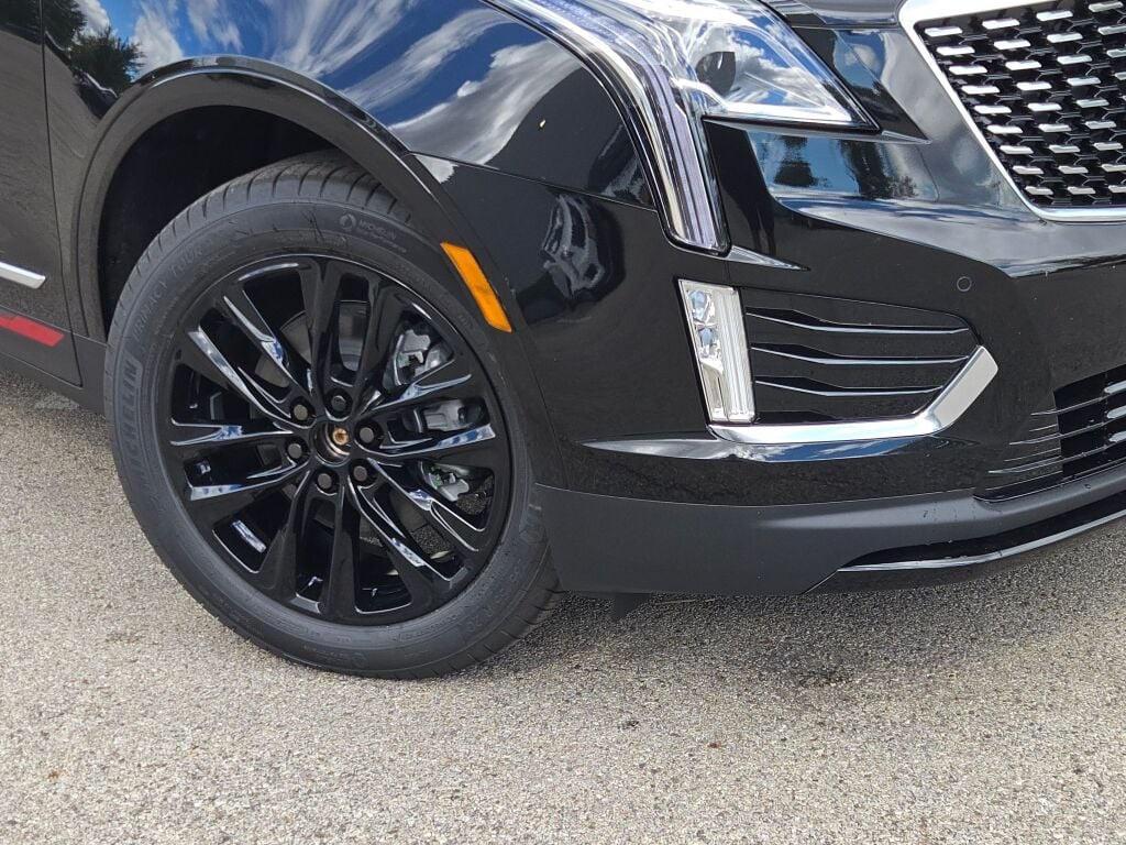 new 2025 Cadillac XT5 car, priced at $50,835