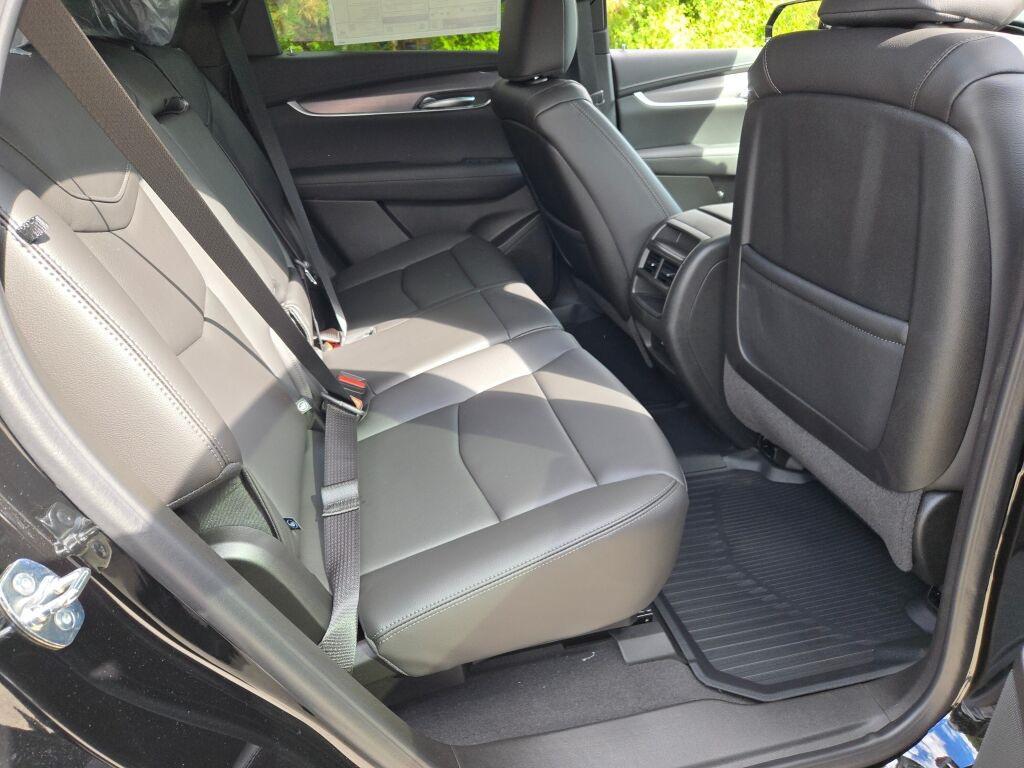 new 2025 Cadillac XT5 car, priced at $50,835