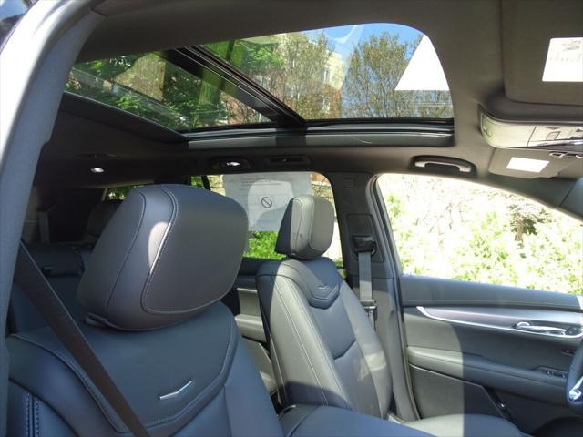 new 2025 Cadillac XT6 car, priced at $55,710