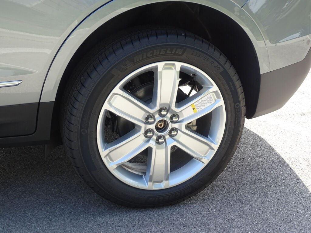 new 2025 Cadillac XT5 car, priced at $48,697