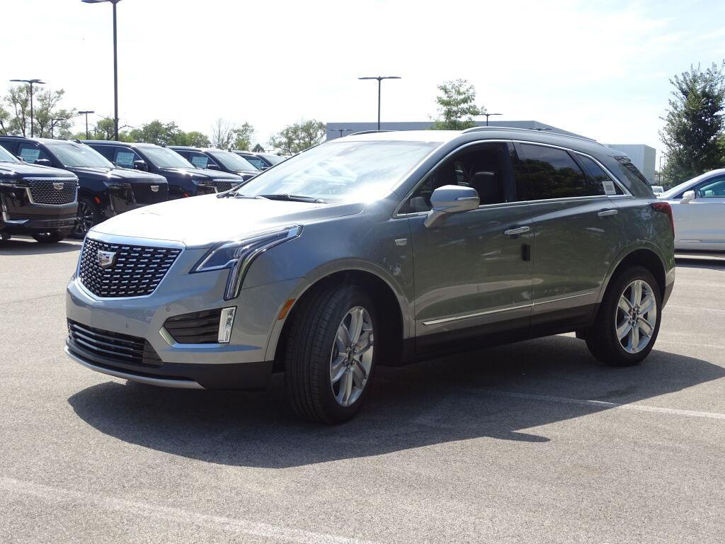 new 2025 Cadillac XT5 car, priced at $48,697