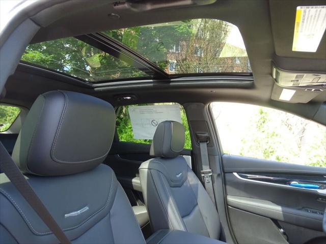 new 2025 Cadillac XT5 car, priced at $56,550