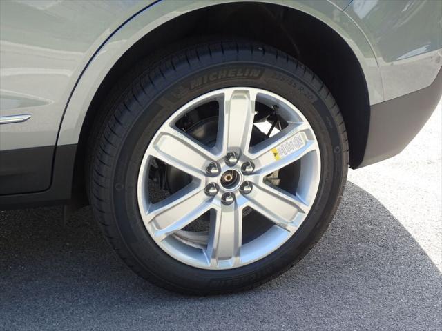 new 2025 Cadillac XT5 car, priced at $56,550