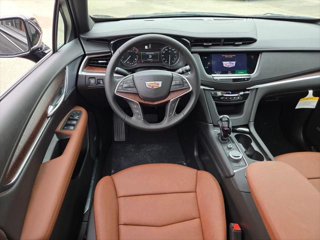 new 2025 Cadillac XT5 car, priced at $56,655