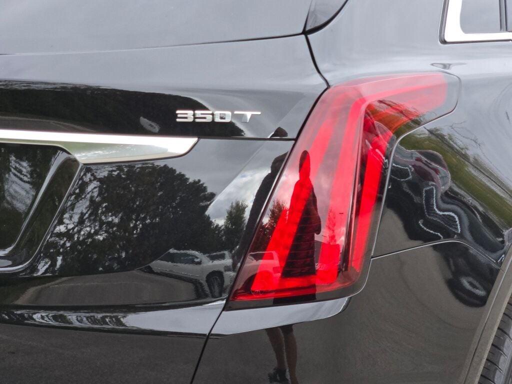 new 2025 Cadillac XT5 car, priced at $53,715