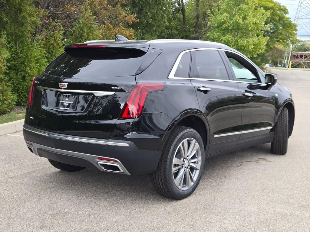 new 2025 Cadillac XT5 car, priced at $53,715