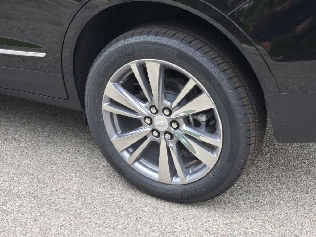 new 2025 Cadillac XT5 car, priced at $53,715