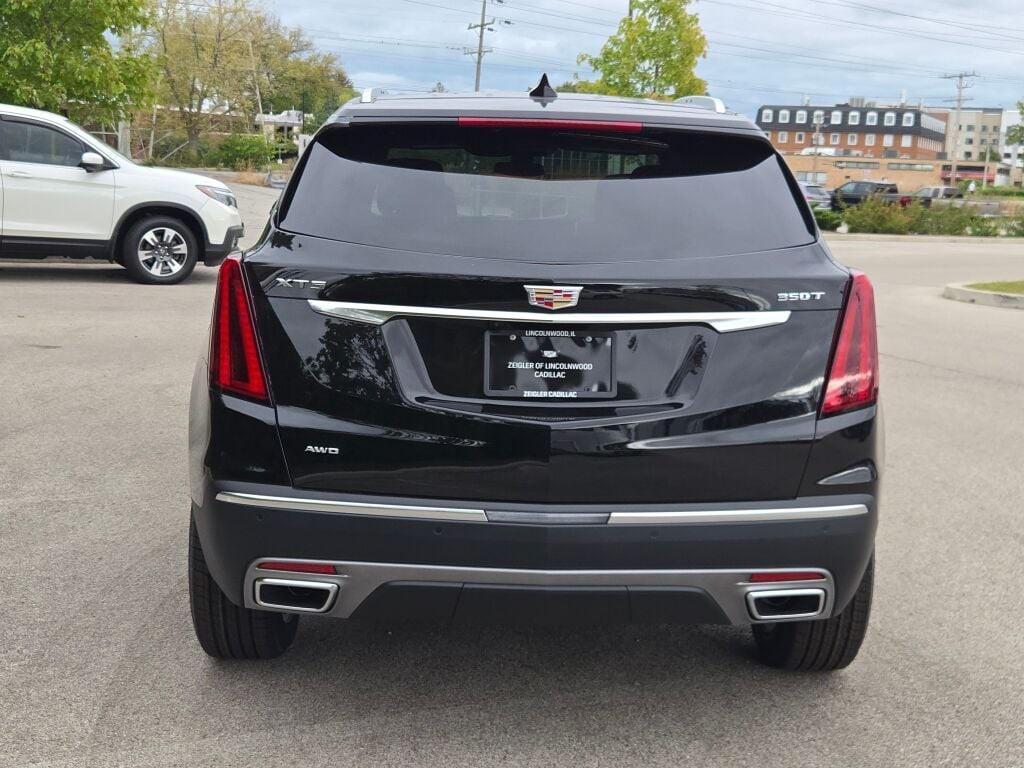 new 2025 Cadillac XT5 car, priced at $53,715