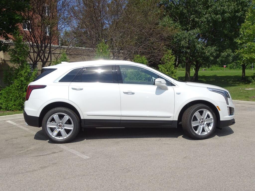 new 2025 Cadillac XT5 car, priced at $46,497