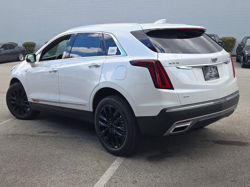new 2025 Cadillac XT5 car, priced at $57,735