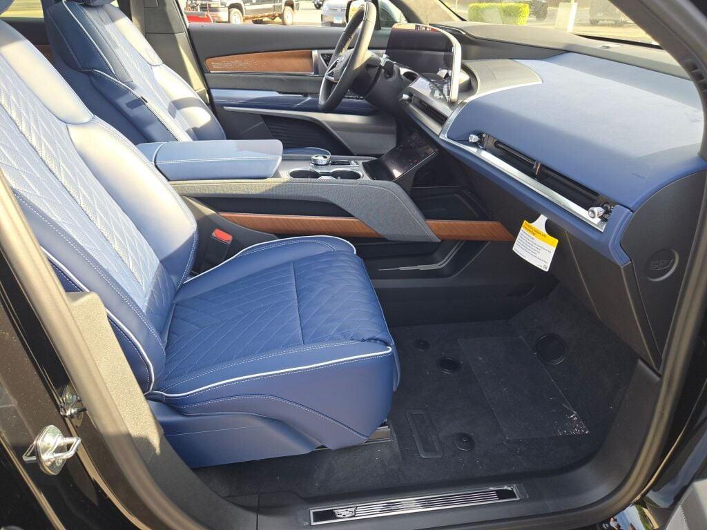 new 2026 Cadillac VISTIQ car, priced at $96,309