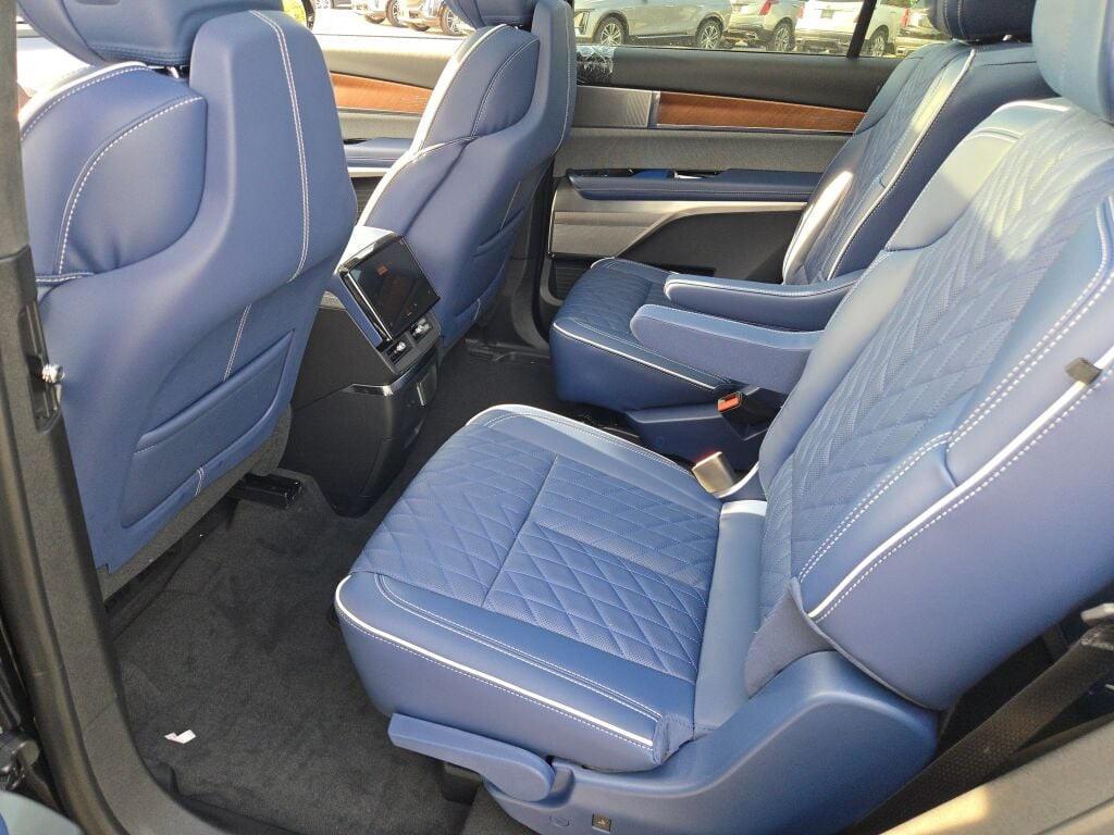 new 2026 Cadillac VISTIQ car, priced at $96,309