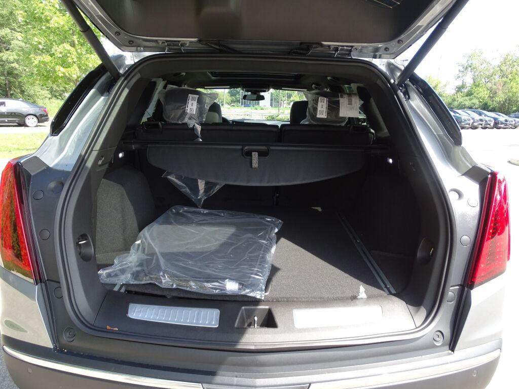 new 2025 Cadillac XT5 car, priced at $56,550