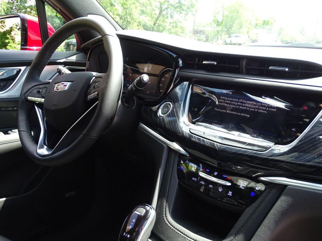 new 2025 Cadillac XT6 car, priced at $62,510