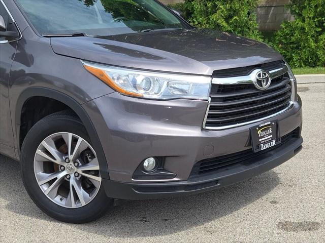 used 2015 Toyota Highlander car, priced at $21,399