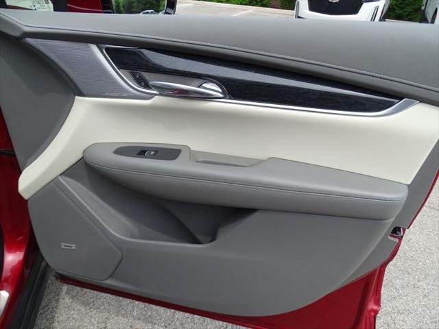 used 2022 Cadillac XT6 car, priced at $35,799