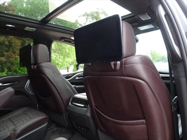 used 2023 Cadillac Escalade ESV car, priced at $76,799