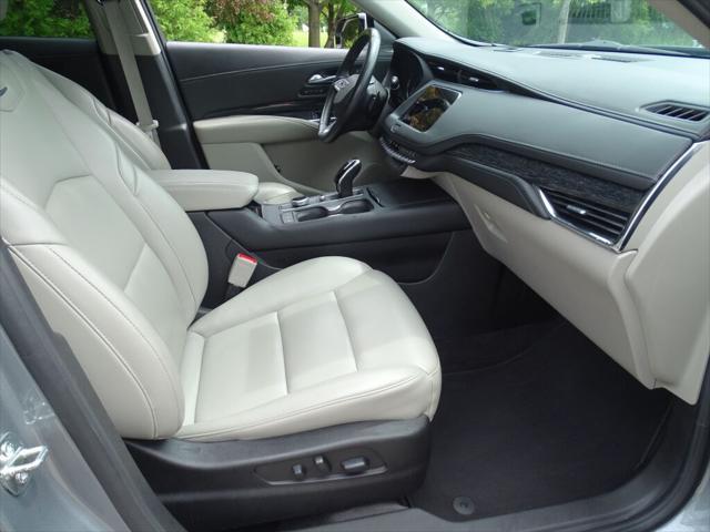used 2023 Cadillac XT4 car, priced at $22,159