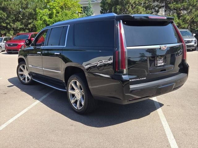 used 2019 Cadillac Escalade ESV car, priced at $30,799