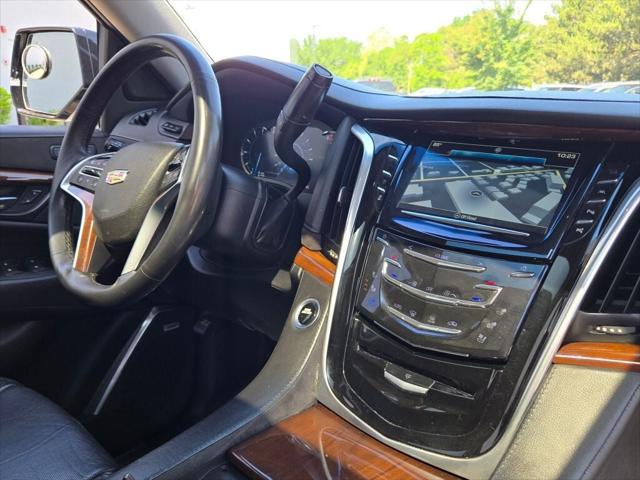 used 2019 Cadillac Escalade ESV car, priced at $30,799