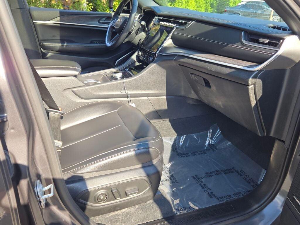 used 2024 Jeep Grand Cherokee 4xe car, priced at $29,559