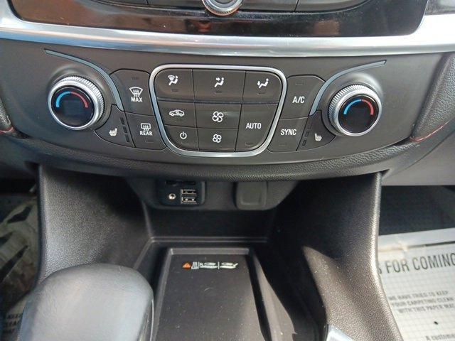 used 2023 Chevrolet Traverse car, priced at $37,226