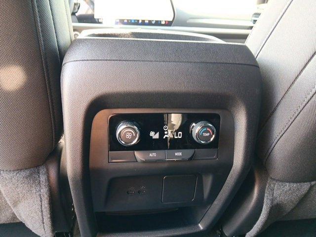 new 2026 Chevrolet Traverse car, priced at $45,515