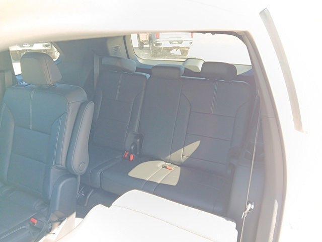 new 2025 GMC Acadia car, priced at $44,986