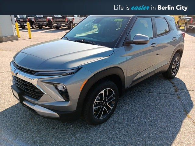 new 2026 Chevrolet TrailBlazer car, priced at $30,875