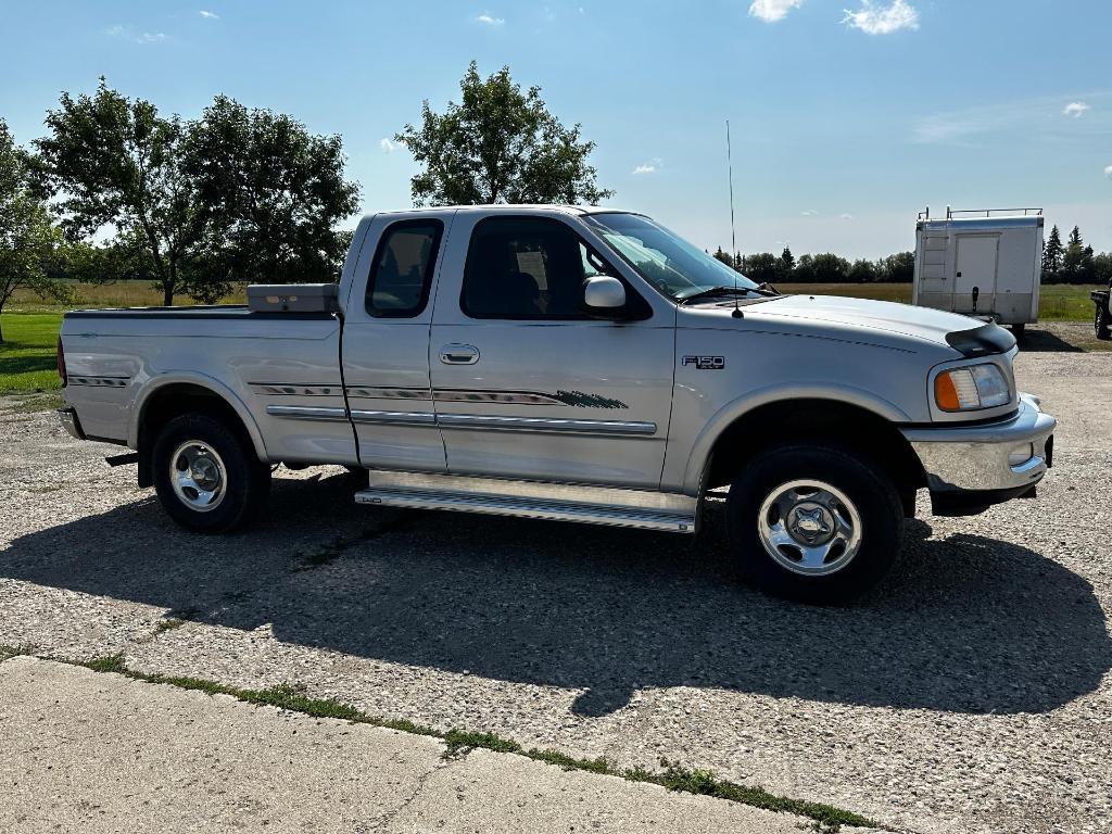 used 1997 Ford F-150 car, priced at $5,900