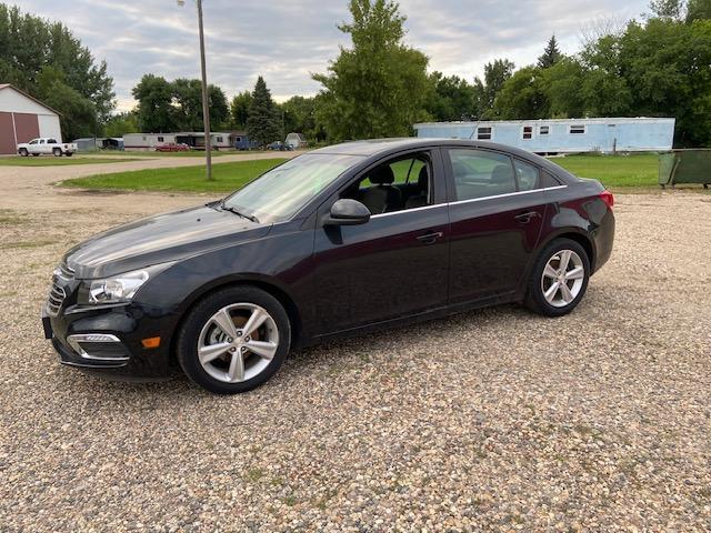 used 2015 Chevrolet Cruze car, priced at $13,900
