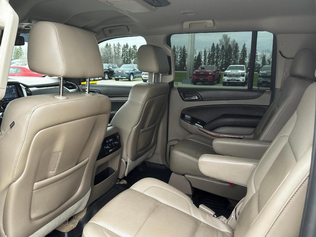 used 2015 Chevrolet Suburban car, priced at $25,900