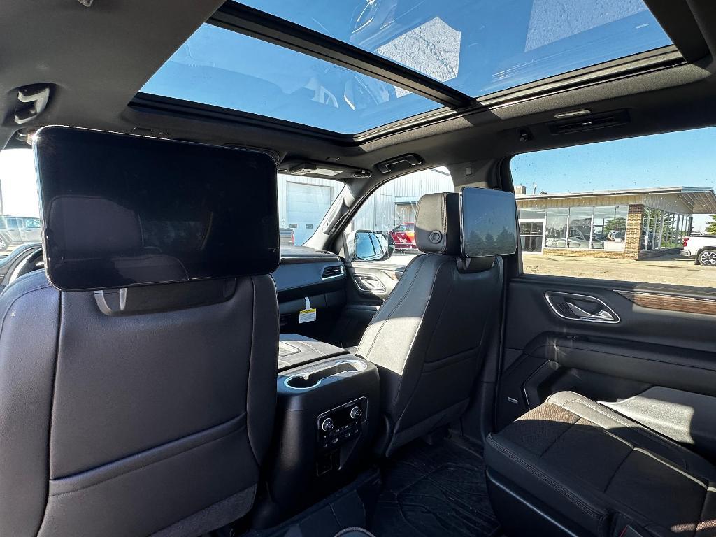 new 2024 Chevrolet Suburban car, priced at $95,840