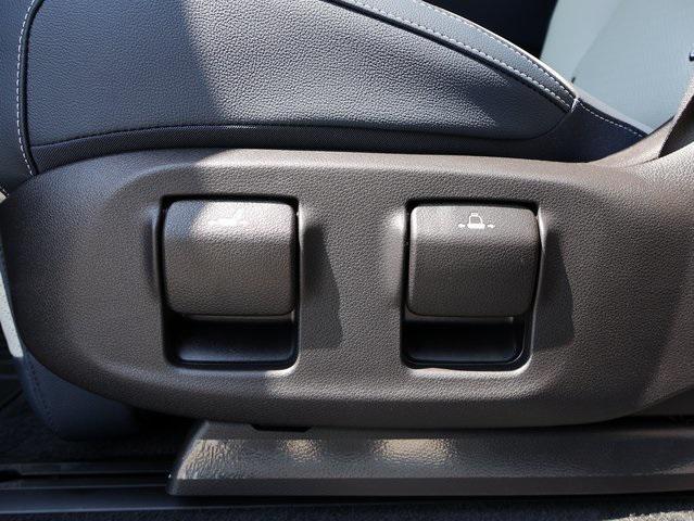 new 2025 Kia Carnival Hybrid car, priced at $51,067