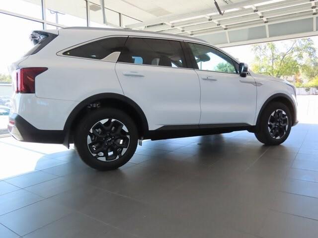 new 2025 Kia Sorento car, priced at $39,485