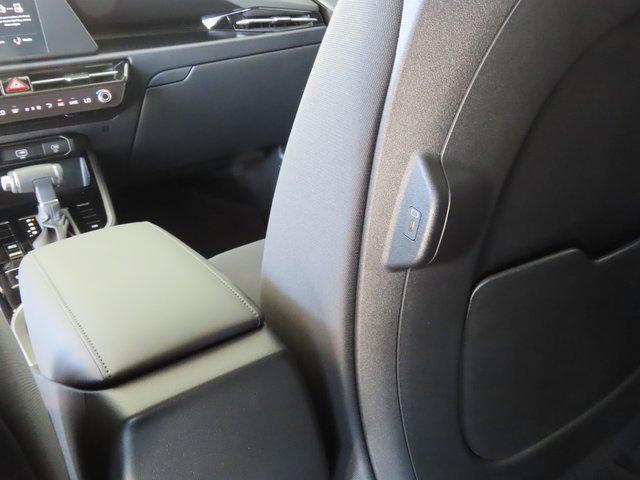 new 2025 Kia Niro car, priced at $26,946