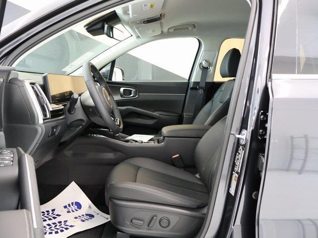 new 2025 Kia Sorento car, priced at $37,286