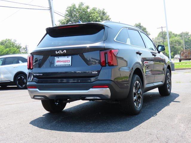new 2025 Kia Sorento car, priced at $37,286