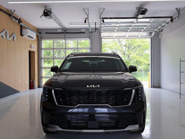 new 2025 Kia Sorento car, priced at $37,286