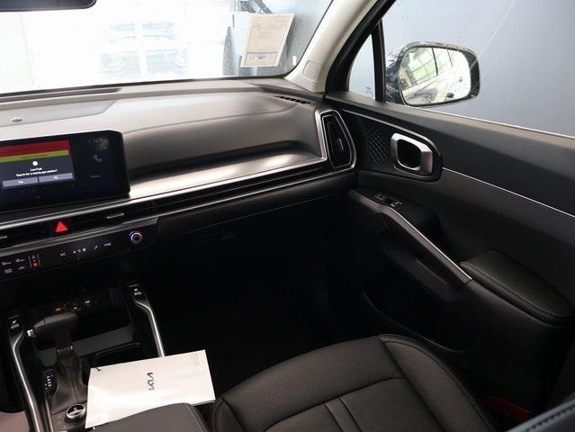 new 2025 Kia Sorento car, priced at $37,286